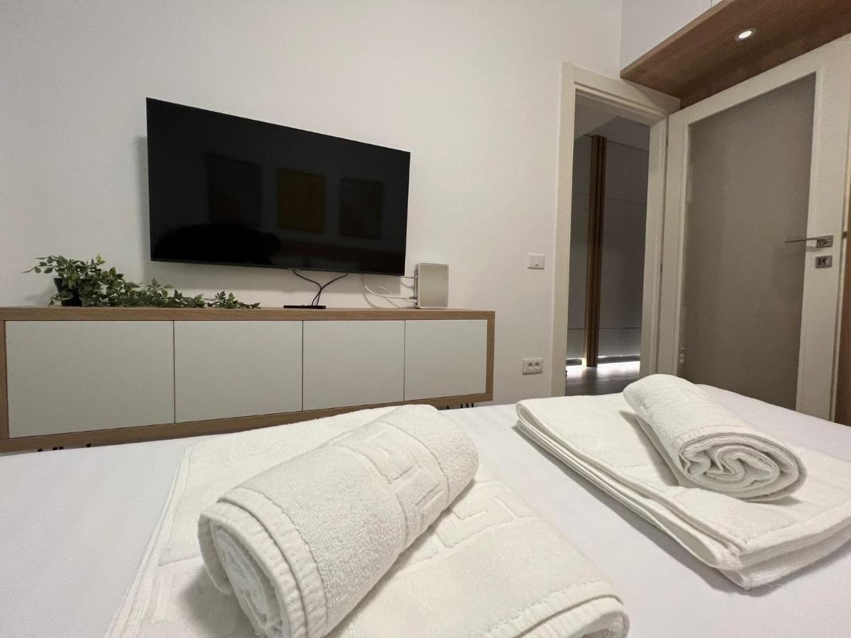 Perfect Host Palas Centru Apartment Iasi Ngoại thất bức ảnh