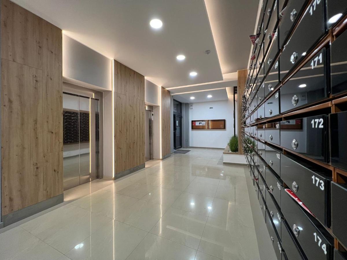 Perfect Host Palas Centru Apartment Iasi Ngoại thất bức ảnh