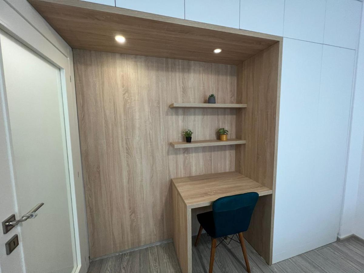 Perfect Host Palas Centru Apartment Iasi Ngoại thất bức ảnh