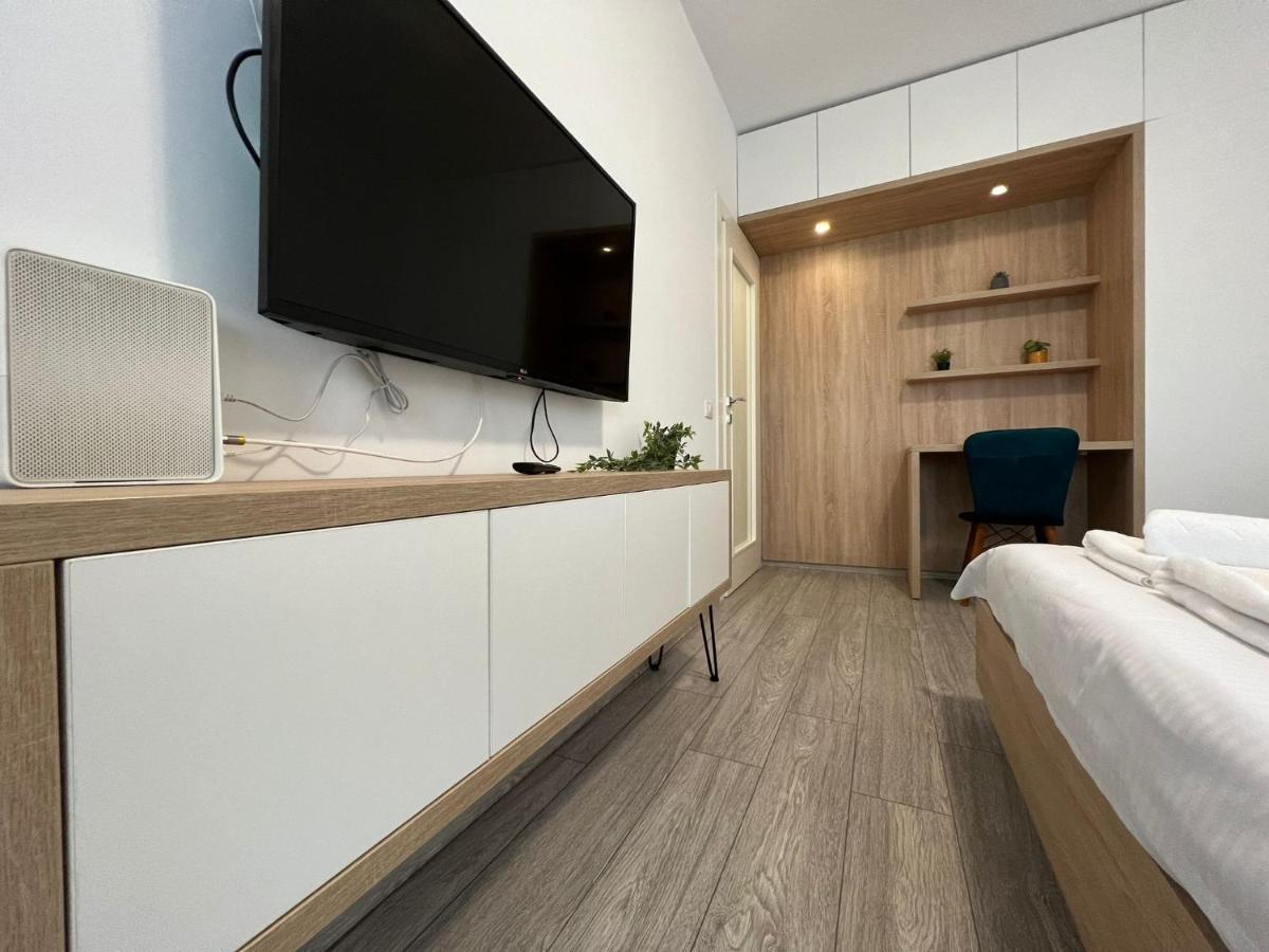 Perfect Host Palas Centru Apartment Iasi Ngoại thất bức ảnh
